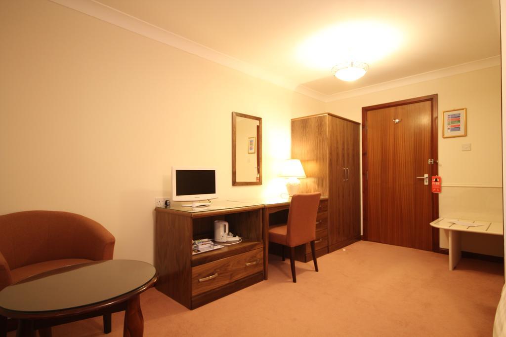 Strathburn Hotel Inverurie By Compass Hospitality Buitenkant foto