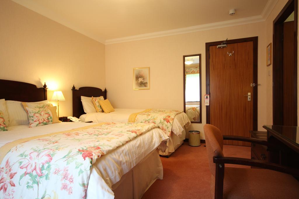 Strathburn Hotel Inverurie By Compass Hospitality Buitenkant foto