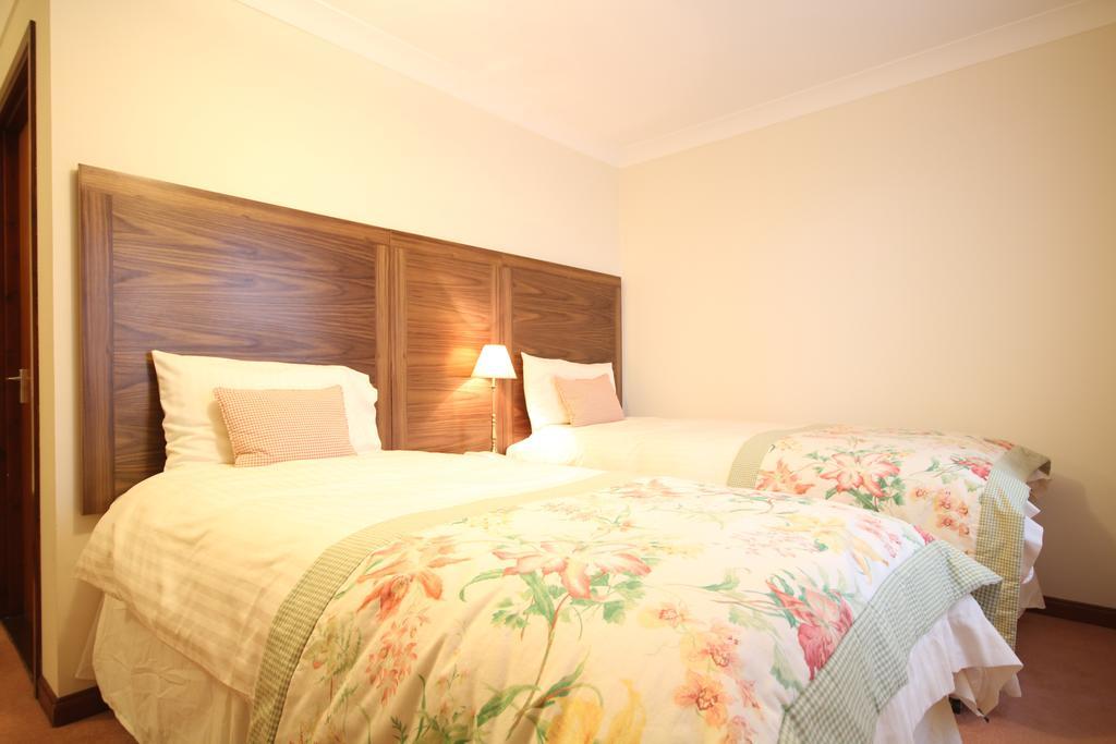 Strathburn Hotel Inverurie By Compass Hospitality Buitenkant foto