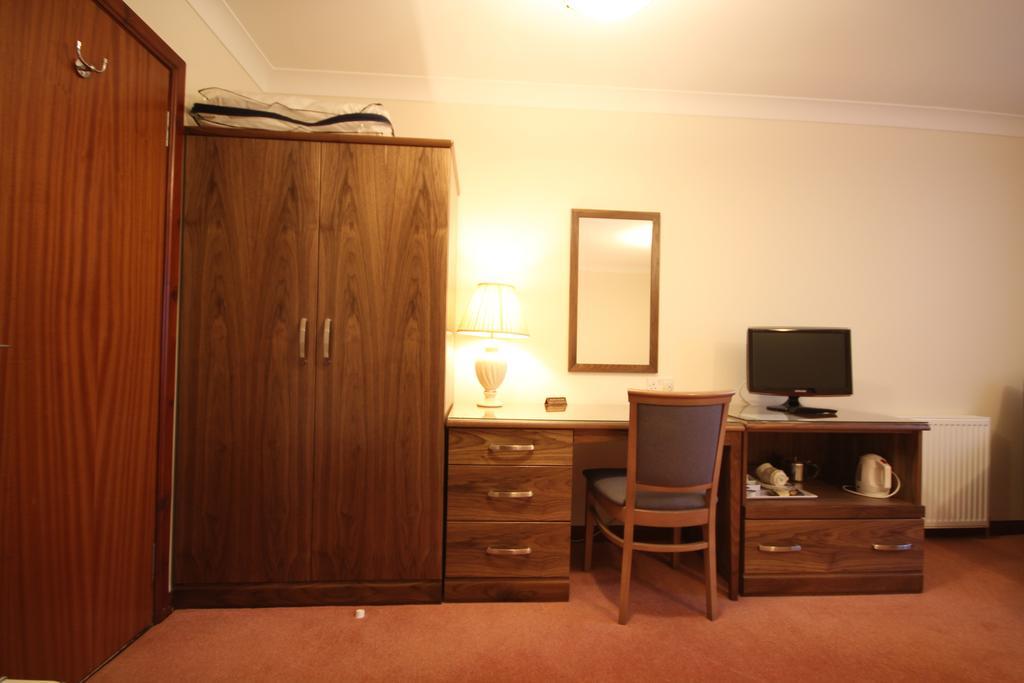 Strathburn Hotel Inverurie By Compass Hospitality Buitenkant foto
