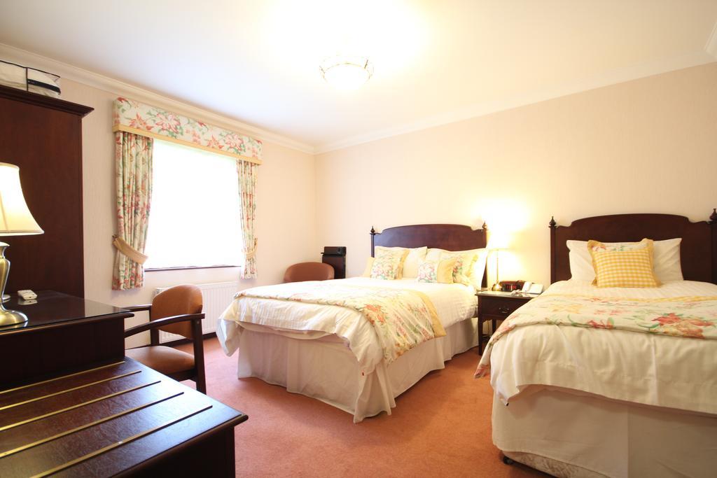 Strathburn Hotel Inverurie By Compass Hospitality Buitenkant foto
