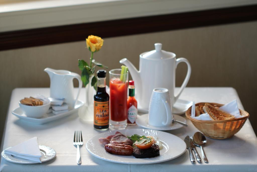 Strathburn Hotel Inverurie By Compass Hospitality Buitenkant foto