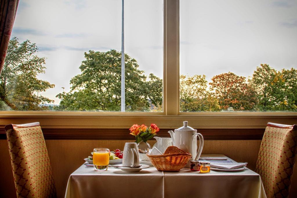 Strathburn Hotel Inverurie By Compass Hospitality Buitenkant foto