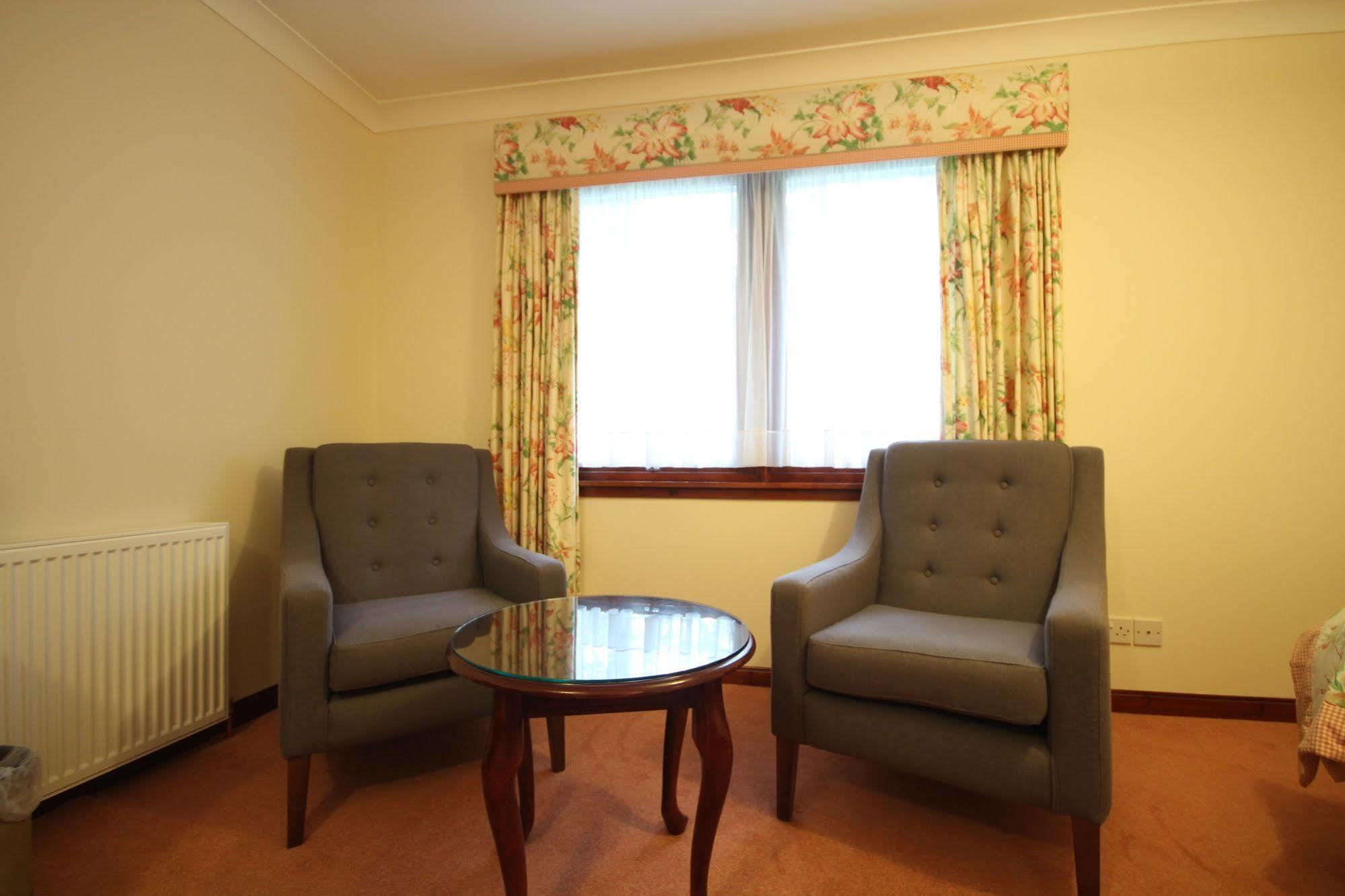 Strathburn Hotel Inverurie By Compass Hospitality Buitenkant foto