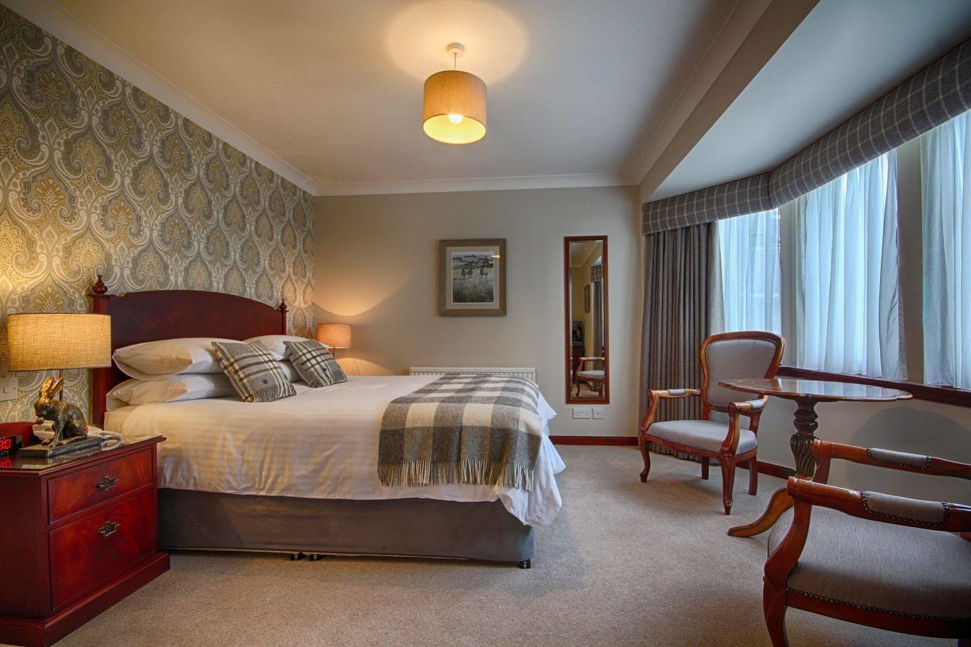 Strathburn Hotel Inverurie By Compass Hospitality Buitenkant foto