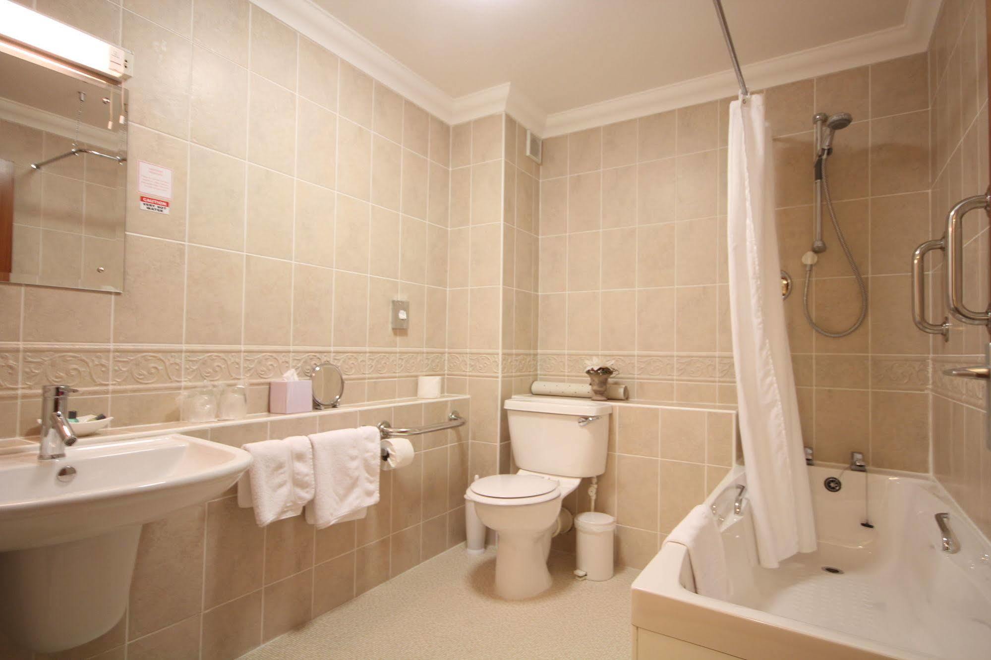Strathburn Hotel Inverurie By Compass Hospitality Buitenkant foto