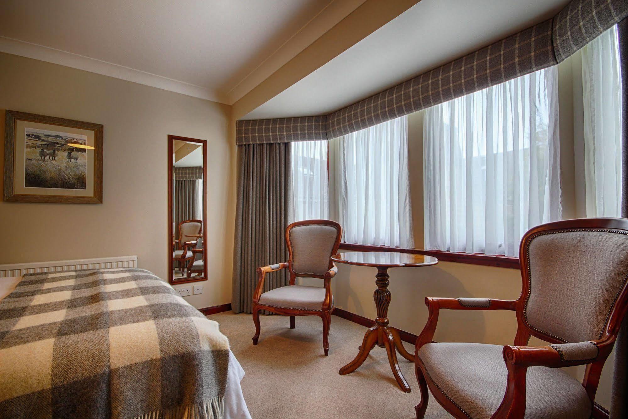 Strathburn Hotel Inverurie By Compass Hospitality Buitenkant foto